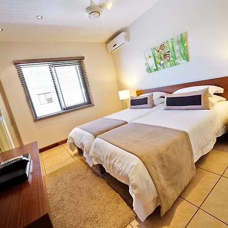 Bon Azur Beachfront Suites & Penthouses With Lov Trou aux Biches Exterior foto