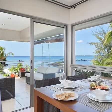 Bon Azur Beachfront Suites & Penthouses With Lov Trou aux Biches Exterior foto