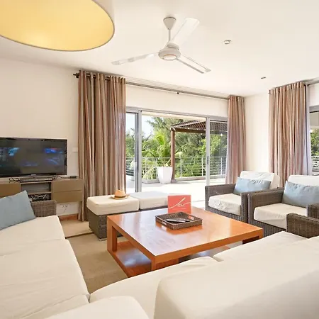 Bon Azur Beachfront Suites & Penthouses With Lov Trou aux Biches Exterior foto