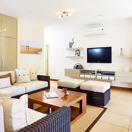 Bon Azur Beachfront Suites & Penthouses With Lov Trou aux Biches Zimmer foto