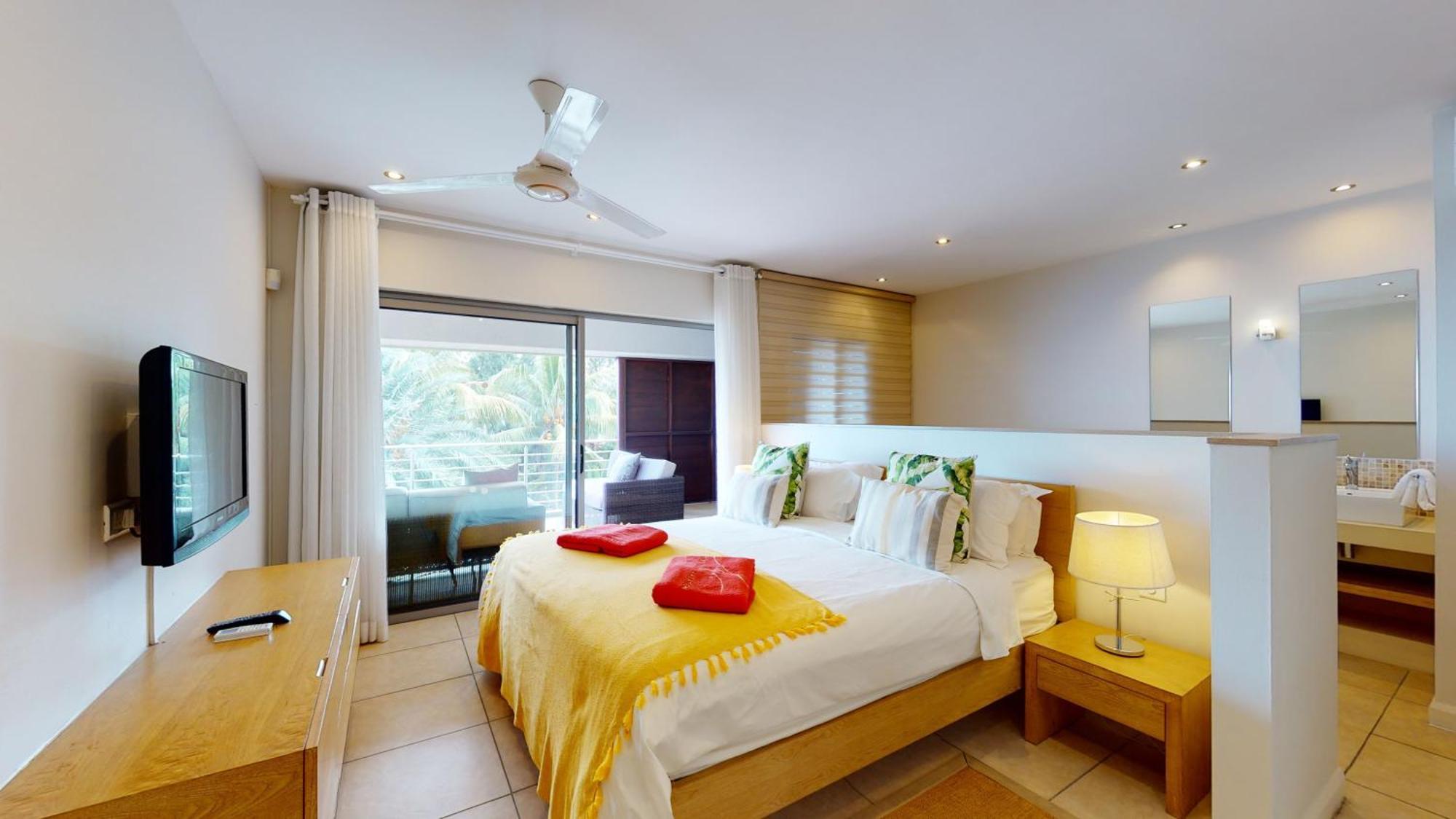 Bon Azur Beachfront & Penthouses With Lov Apartment Trou aux Biches