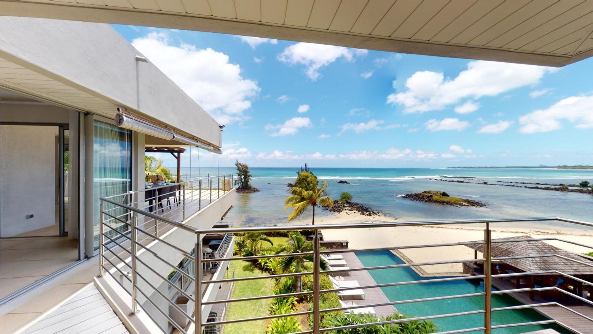 Bon Azur Beachfront & Penthouses With Lov Trou aux Biches