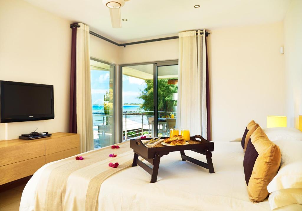 Bon Azur Beachfront & Penthouses With Lov Apartment