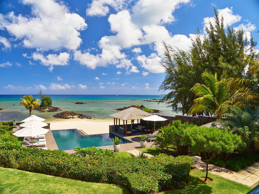 Bon Azur Beachfront & Penthouses With Lov Trou aux Biches