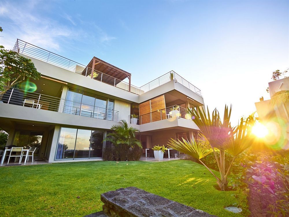 Bon Azur Beachfront & Penthouses With Lov *