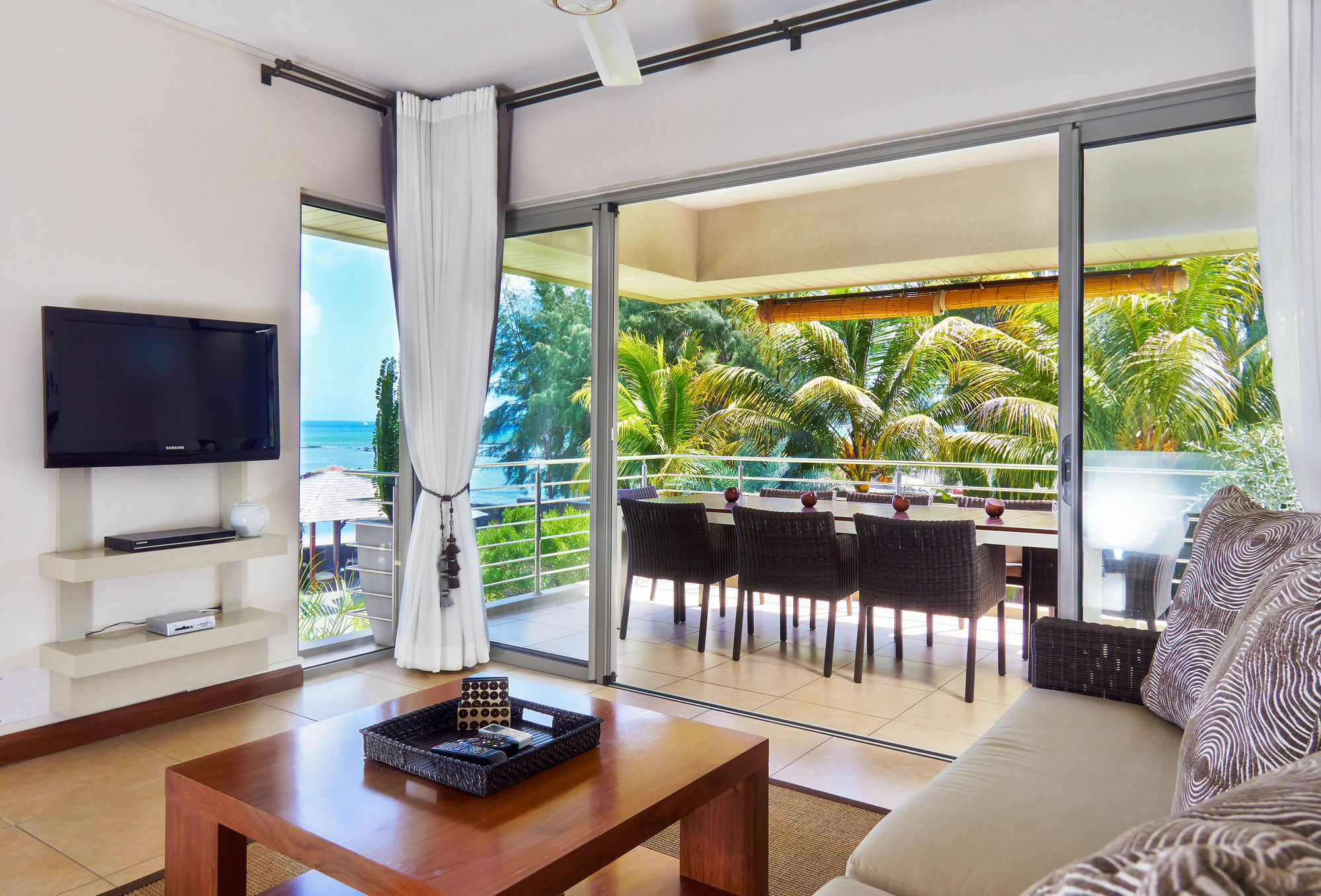 Bon Azur Beachfront & Penthouses With Lov Apartment Trou aux Biches
