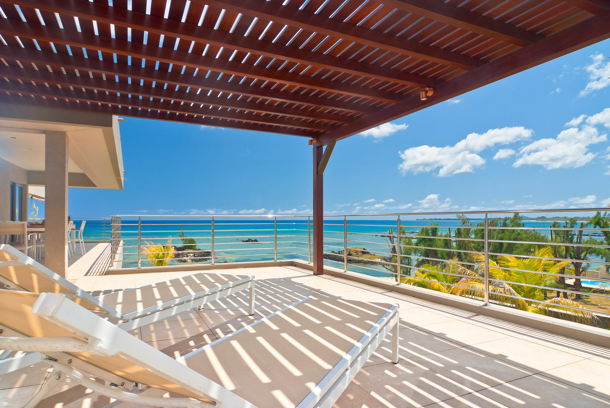Bon Azur Beachfront & Penthouses With Lov Apartment *