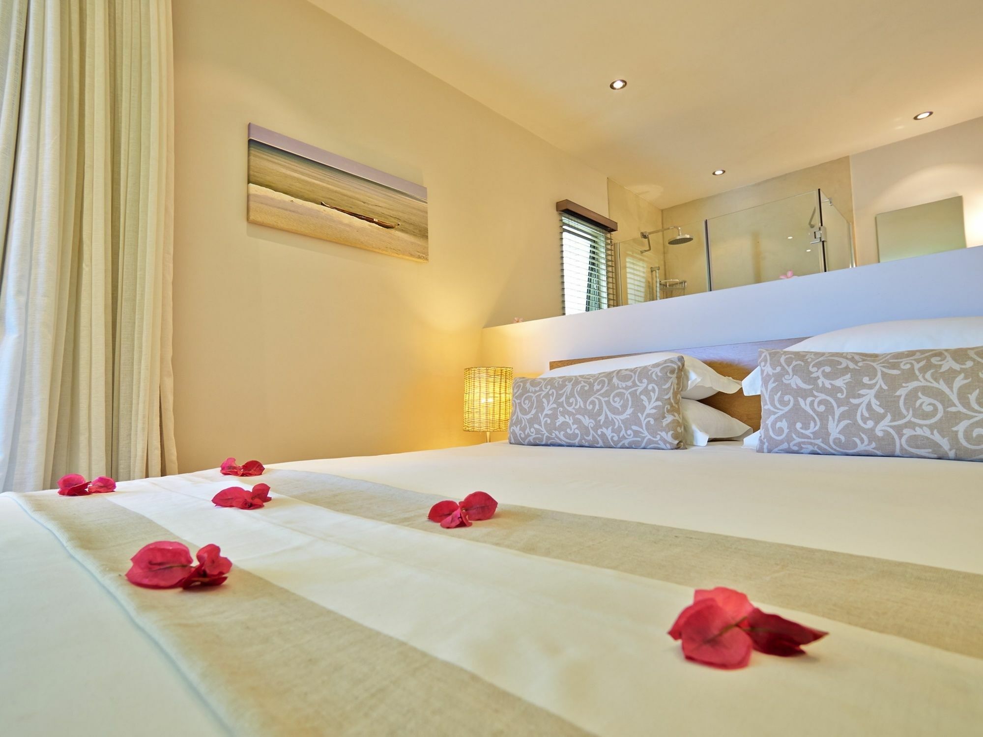 Bon Azur Beachfront & Penthouses With Lov Apartment *
