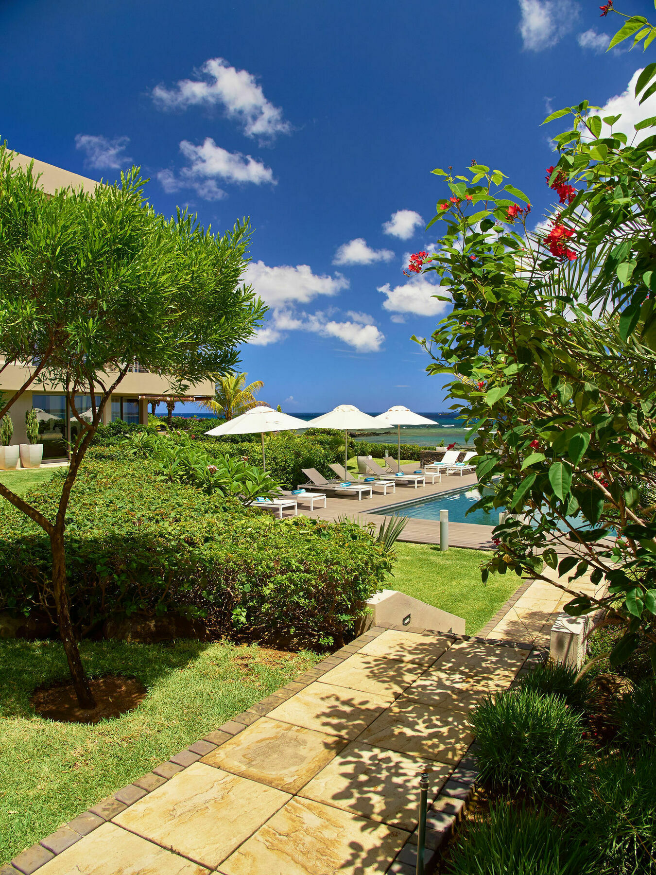 Bon Azur Beachfront & Penthouses With Lov *