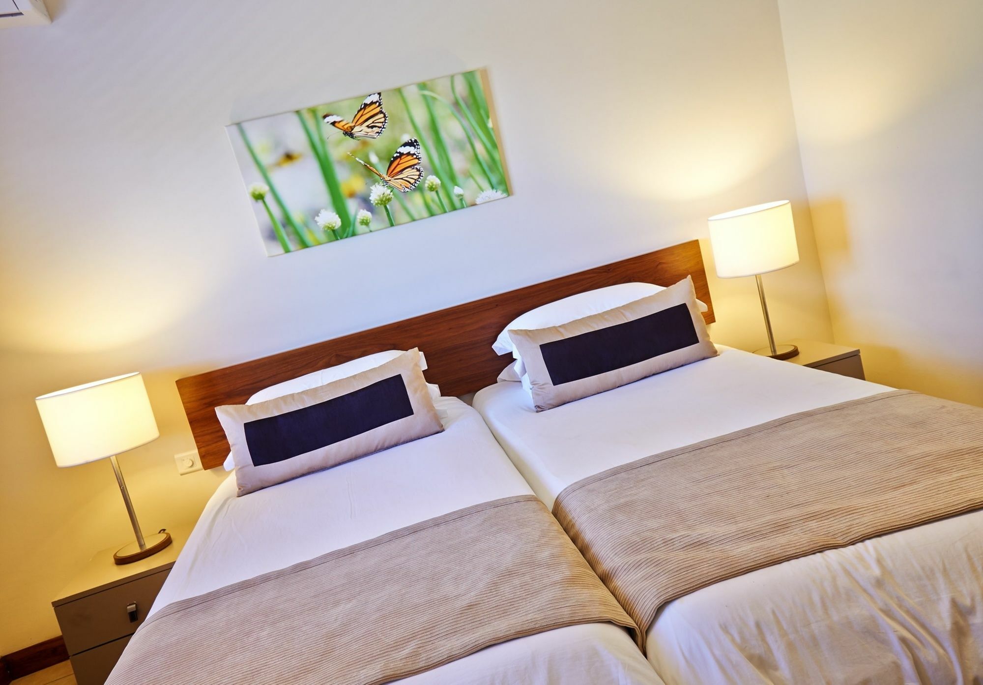 Bon Azur Beachfront & Penthouses With Lov Apartment