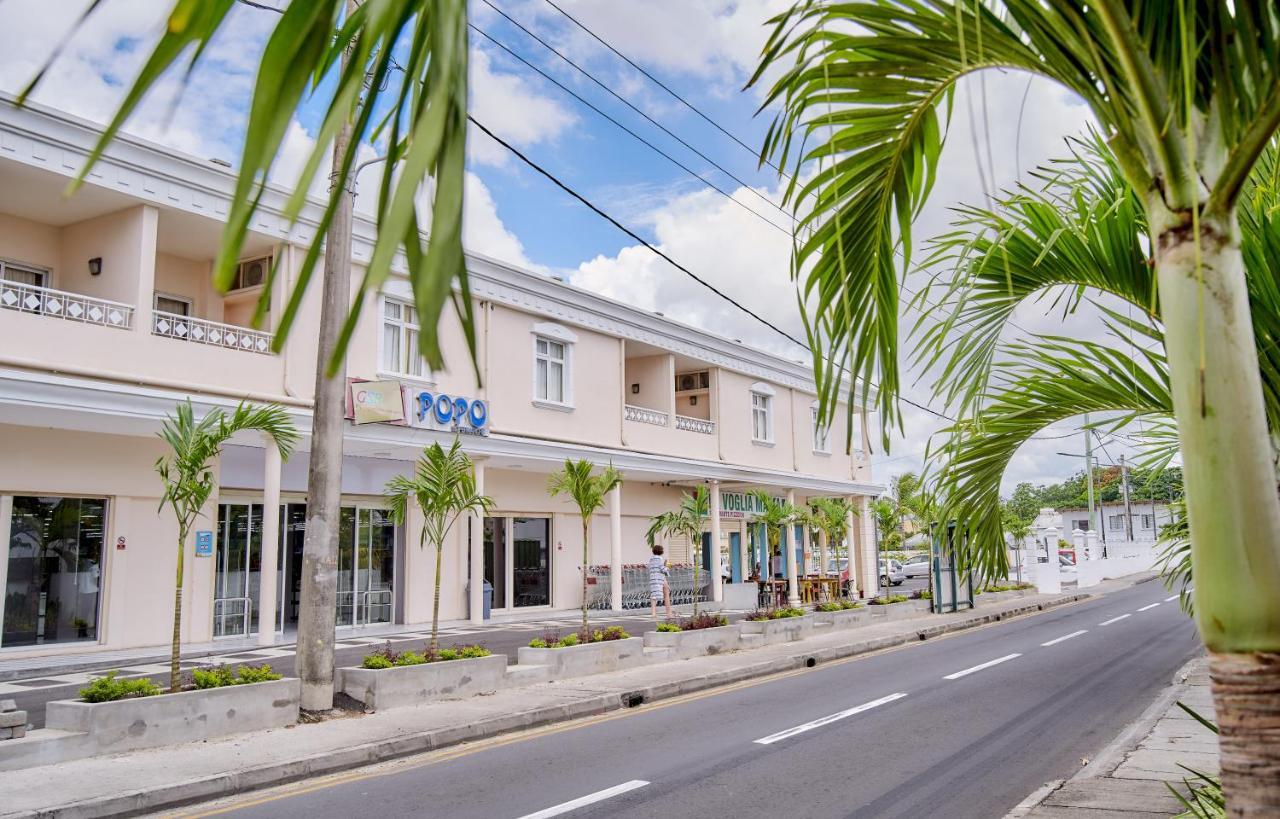Bon Azur Beachfront & Penthouses With Lov