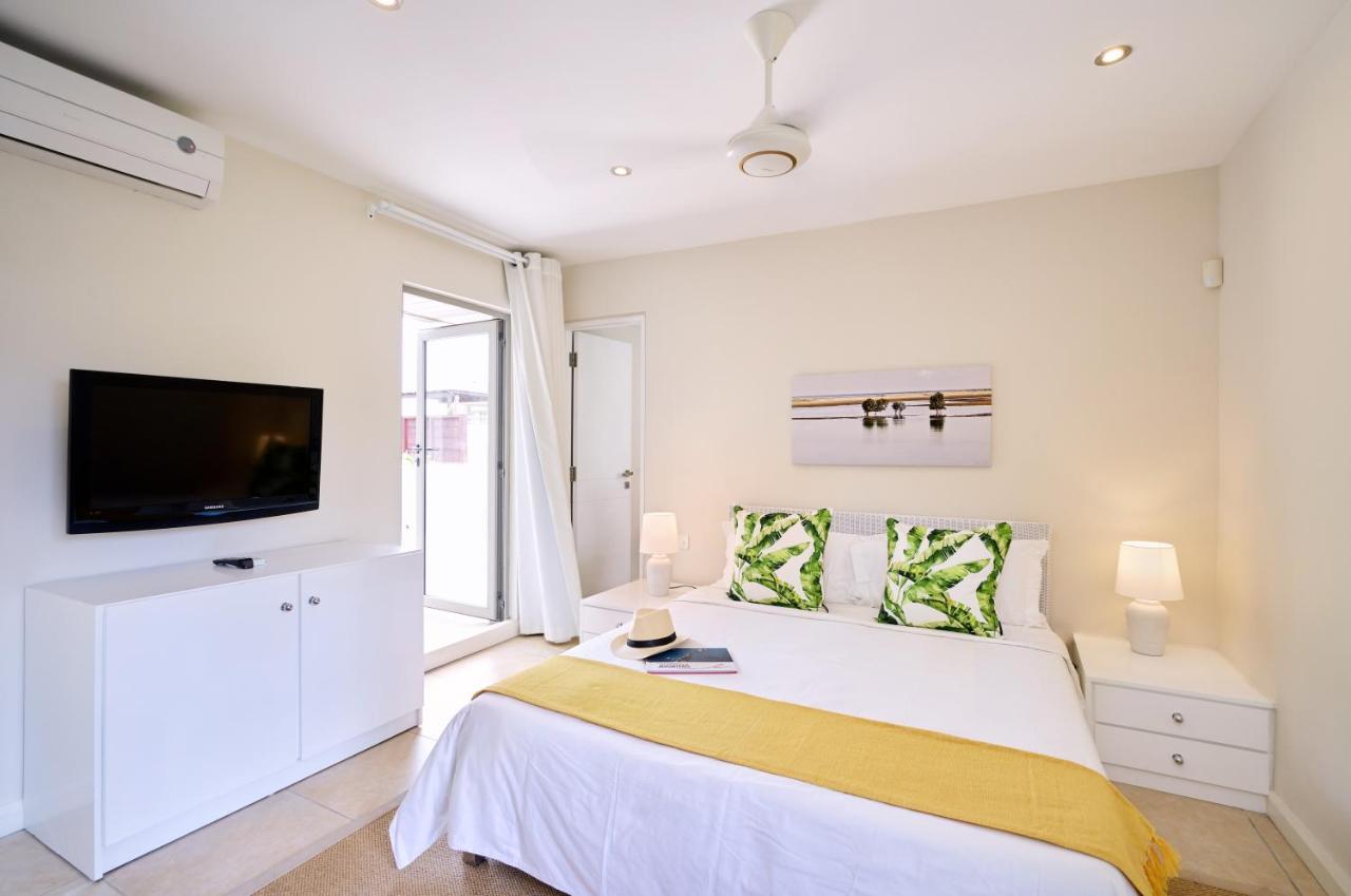 Bon Azur Beachfront & Penthouses With Lov Appartement *
